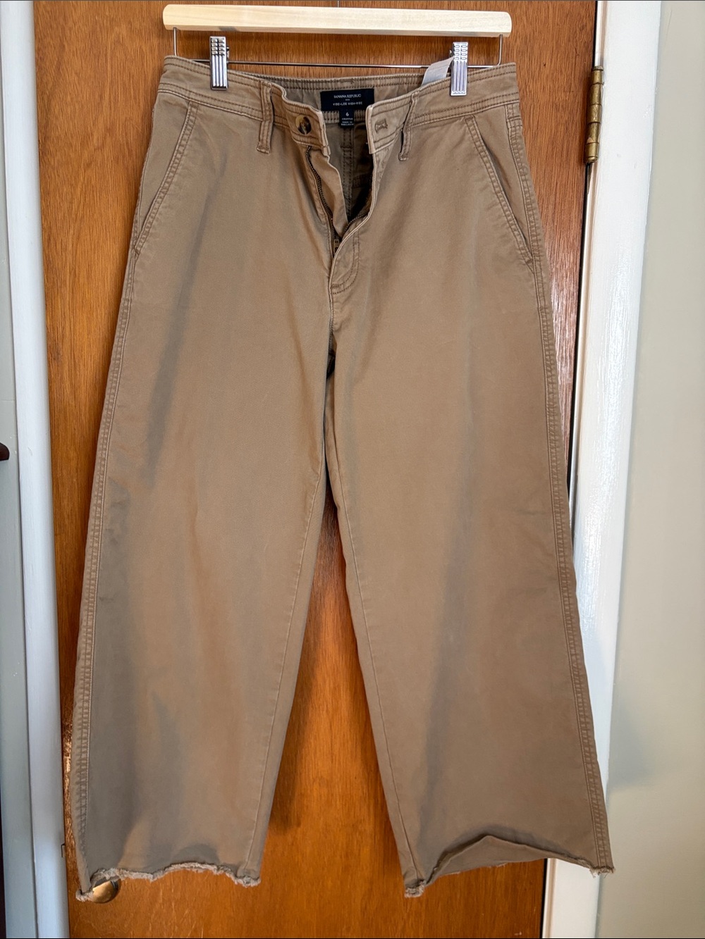 Banana Republic Factory Wide-Leg Pants in Tan
